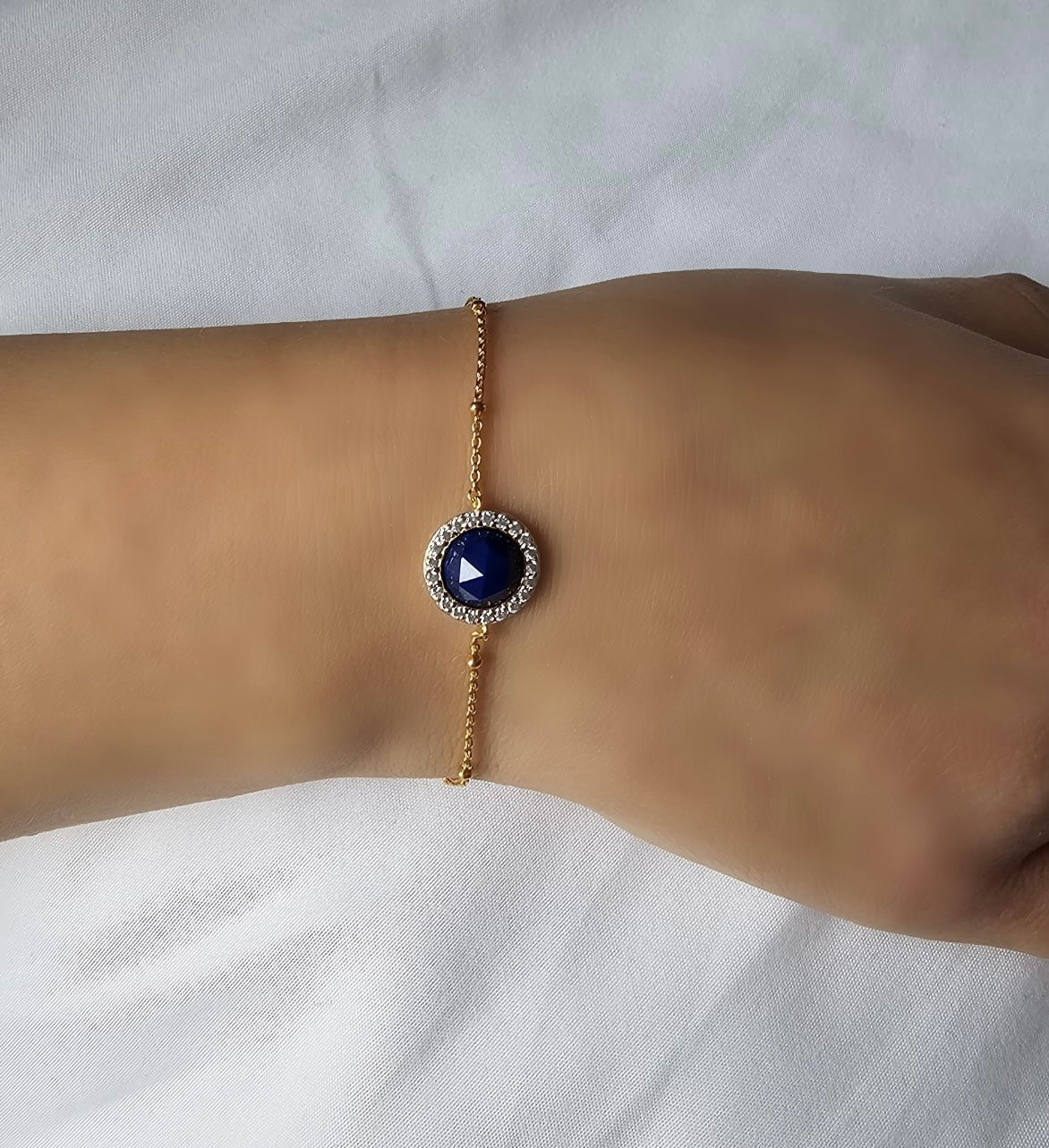 Nebula Halo satellite Bracelet/18K Yellow Gold & Lapis Lazuli